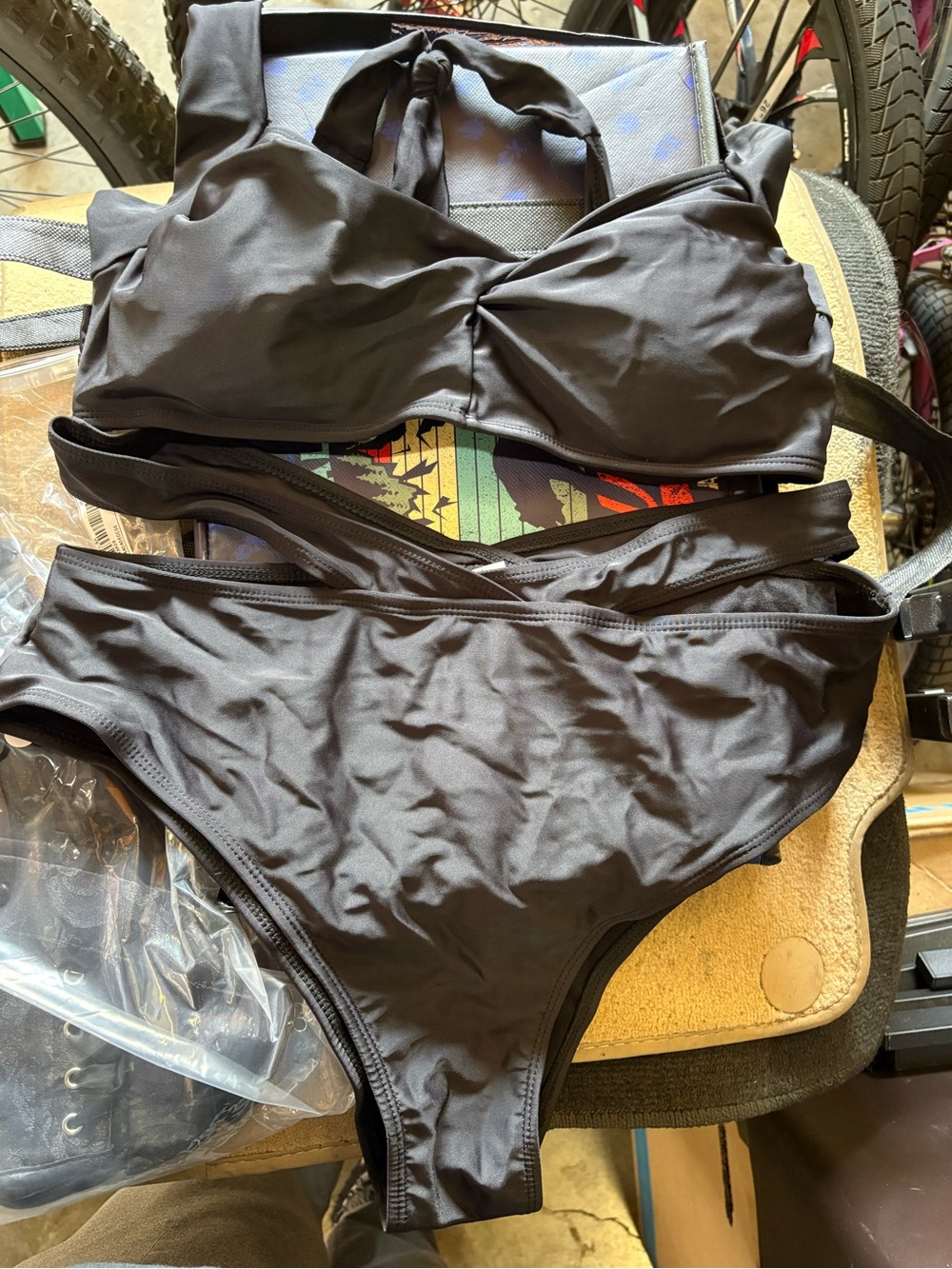 Women's Black Twist-Front Bikini Set